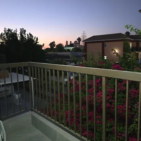 Appartement Modern Gem Margarita Gardens Block 6